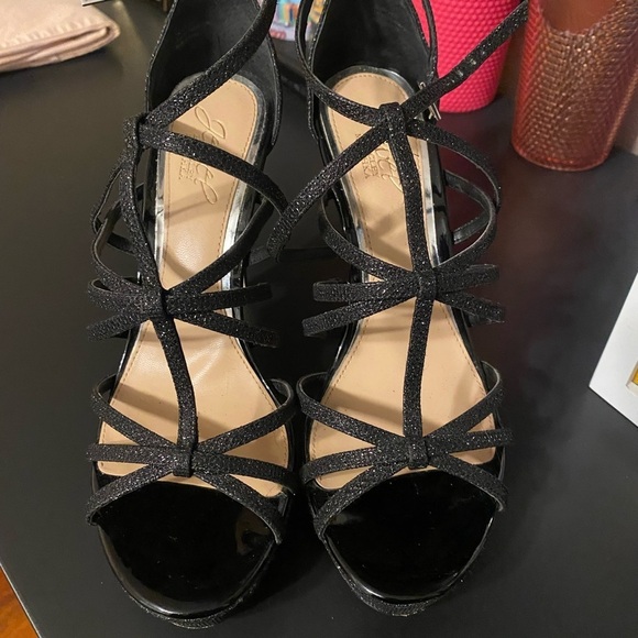 Jewel Badgley Mischka Taura Glitter Heels - Picture 4 of 11